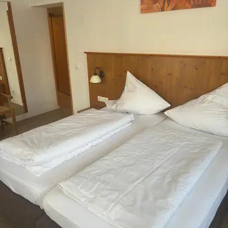 Hotel-pension Marienhof Hotel 3*