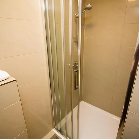 Hotel Hotel-pension Marienhof 3*