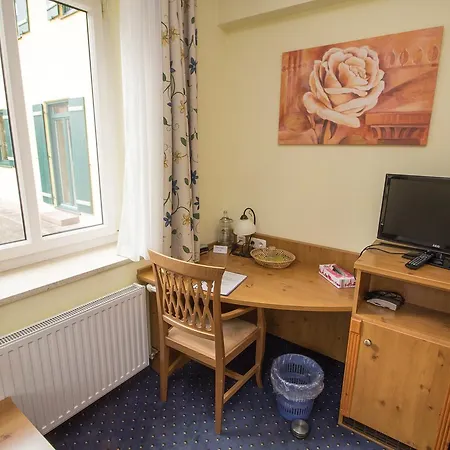 Hotel-pension Marienhof 3*