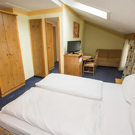 Hotel-pension Marienhof Hotel 3*